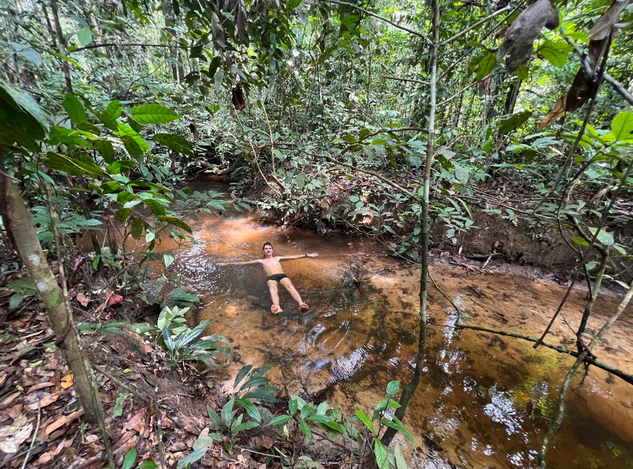 Amazon retreat river stream Nauta