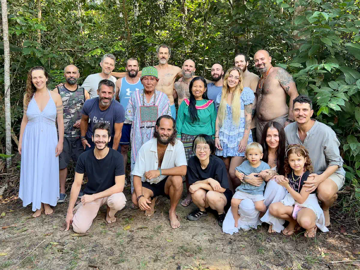 group photo master plant dieta shipibo peru blez